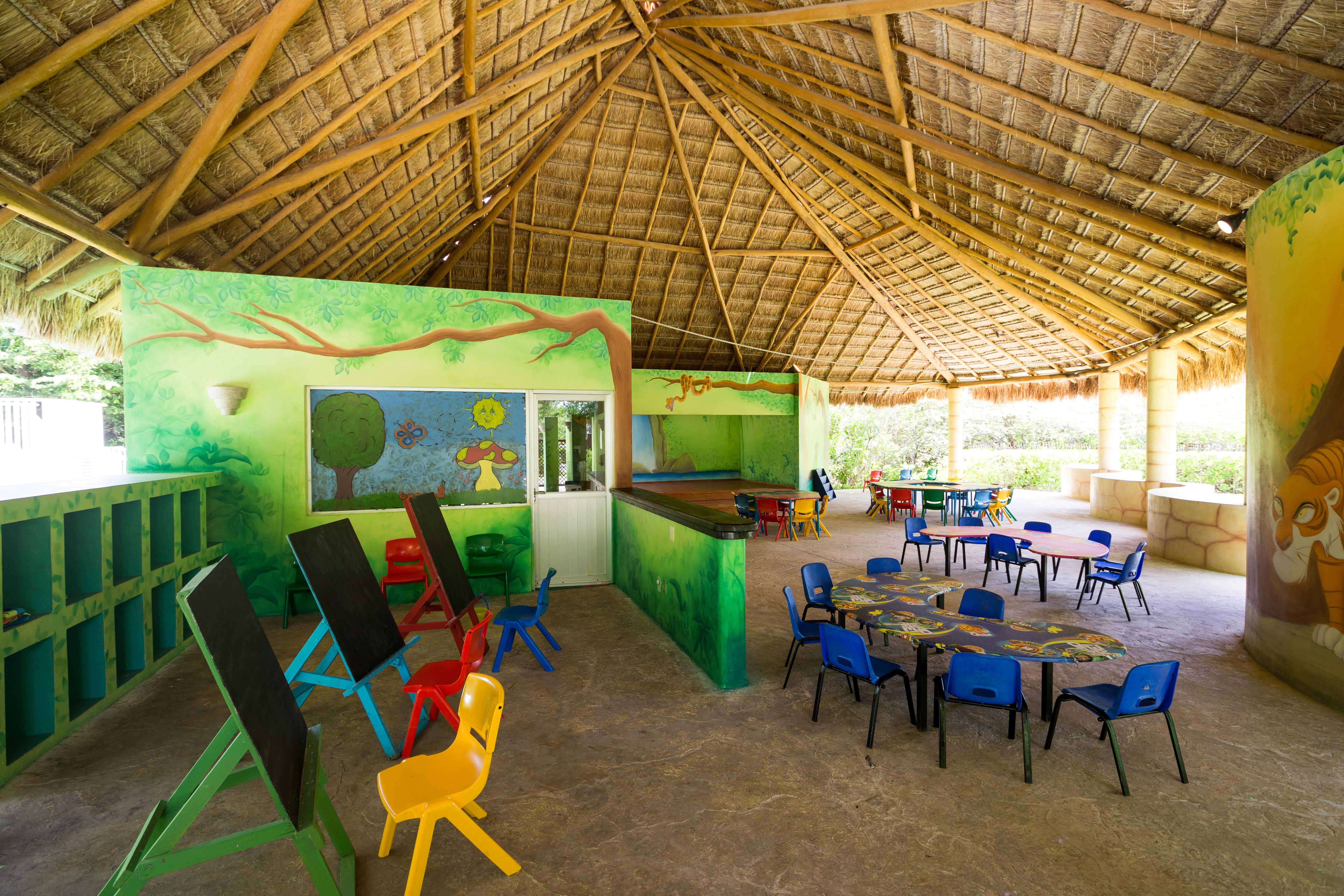 Bluebay Grand Esmeralda El Marlyn Azul Exterior foto The Children's Museum